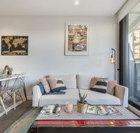LUXURIOUS RIVERSIDE RESORT STYLE APARTMENTPOOLSPAGYMROOFTOP WITH CITY VIEWS - Mackay Tourism