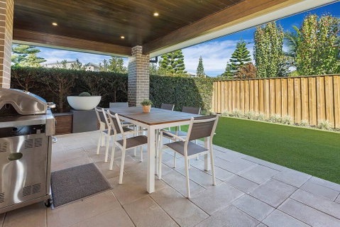 Luxury Brand New Home - Mackay Tourism 3