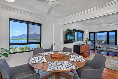 Luxury Cairns Penthouse Apt With Ocean Views (903) - Mackay Tourism 3