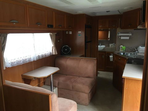Luxury Caravan - Mackay Tourism 1