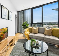 Luxury Inner-city Pad with Pool Gym and Sauna - Mackay Tourism
