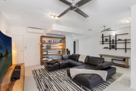 Luxury Pool Side Apartment In Beachfront Resort - Mackay Tourism 0