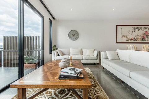 Luxury Waterfront 4BDR Townhouse With Amazing Views - Mackay Tourism 2