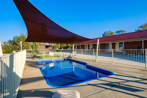Lydoun Motel - Mackay Tourism 0