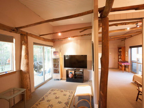 Lyrebird Studio Hideaway In The Watagans - Be At One With Nature - Mackay Tourism 1