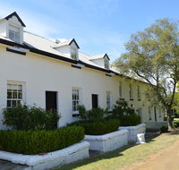 Lythgo's Row Colonial Cottages - Mackay Tourism