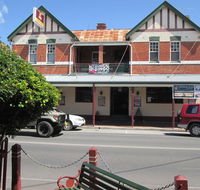 Maclean Hotel - Mackay Tourism