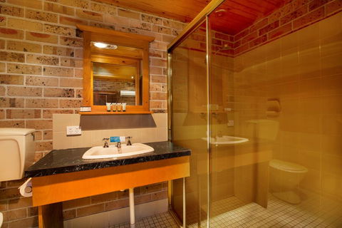 Macquarie Inn - Mackay Tourism 3