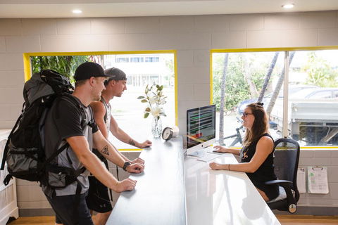 Mad Monkey Backpackers Village - Mackay Tourism 0