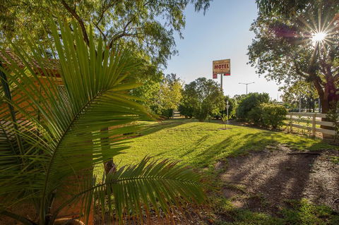 Manera Heights Apartments - Mackay Tourism 1