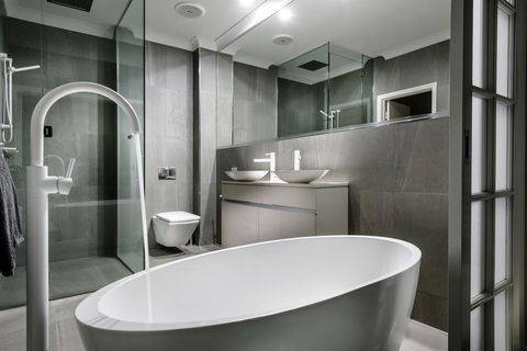 Mangrove Hotel - Mackay Tourism 3