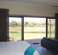 Manzanillo Grove Villa - Mackay Tourism