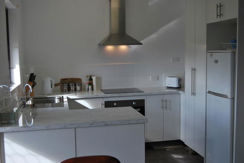 Maple Tree Cottage - Mackay Tourism 1