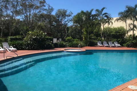 Marcoola Beachfront 3BR -Pool-100m To The Beach. - Mackay Tourism 3