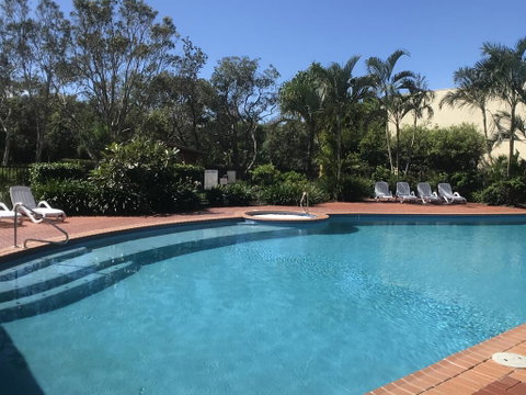 Marcoola Beachfront 3BR -Pool-100m To The Beach. - Mackay Tourism 1