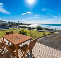MAVI BEACH HOUSE - beachfront wifi views - Mackay Tourism