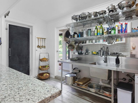 Meerea Country Estate Adjoining Wollombi National Park - Mackay Tourism 1