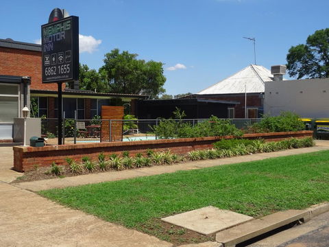 Memphis Motor Inn - Mackay Tourism 1