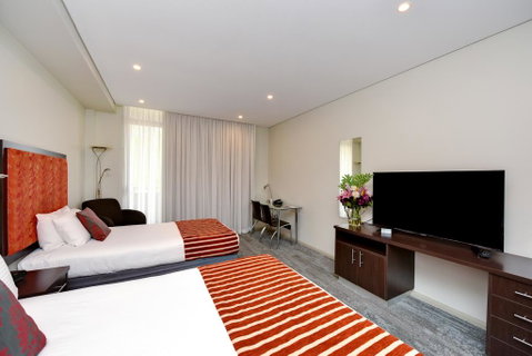 Mercure Centro Port Macquarie - Mackay Tourism 1