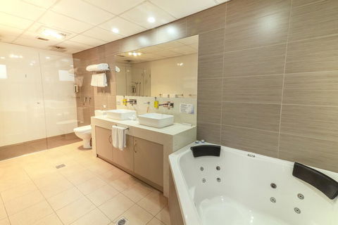 Mercure Orange - Mackay Tourism 1