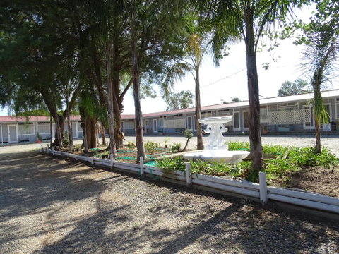 Mercury Motor Inn - Mackay Tourism 1