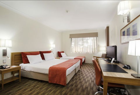 Mermaid Waters Hotel By Nightcap Plus - Mackay Tourism 1