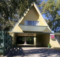 Millers Cottage Motel - Mackay Tourism