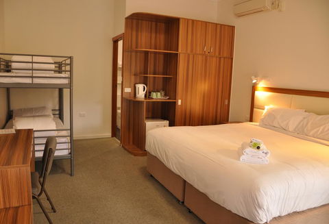 Miner's Retreat Motel - Mackay Tourism 1