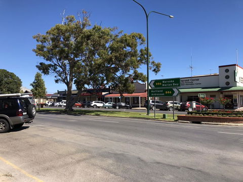 Minlaton Hotel - Mackay Tourism 3
