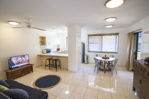 Minnie St 2 Bedroom / 2 Bathroom Apartment - Mackay Tourism 0