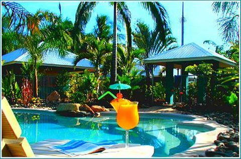 Mission Beach Shores - Mackay Tourism 0