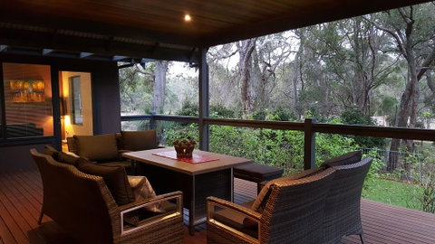 Mistover Valley Yallingup - Mackay Tourism 0