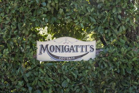 Monigatti - Mackay Tourism 1