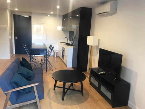Morden Apartment In The Heart Of Howthorn East - Mackay Tourism 0