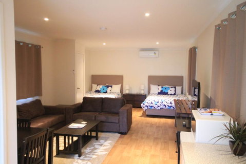 Mossman Motel Holiday Villas - Mackay Tourism 2