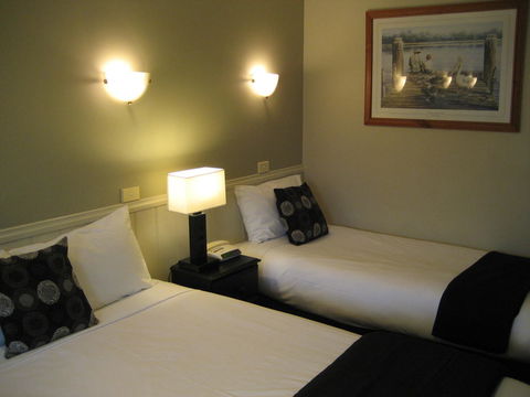 Motel Warrnambool - Mackay Tourism 3