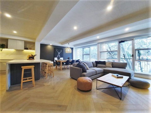 Mt Buller Chalet Hotel & Suites - Mackay Tourism 1