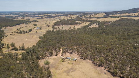 Mt Taylor Country Retreat-15 Minutes To Bairnsdale - Mackay Tourism 3