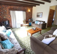 Muller's Cottage at Hat Head Pet Friendly - Mackay Tourism