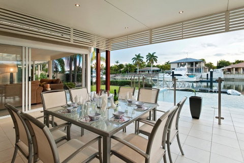 Mulloka Villa. Sunshine Coast Minyama - Mackay Tourism 1