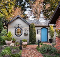 Musk Farm Studio - Mackay Tourism