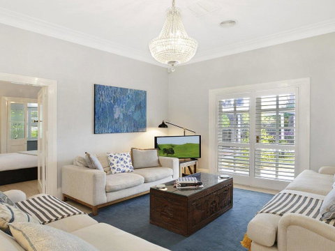 Nattai Lodge - House & Cottage In Beautiful Garden - Mackay Tourism 3