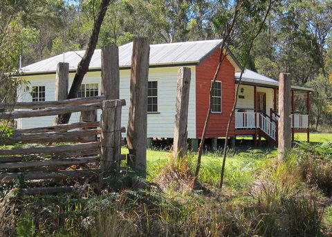 Neds Cabin - Mackay Tourism 2