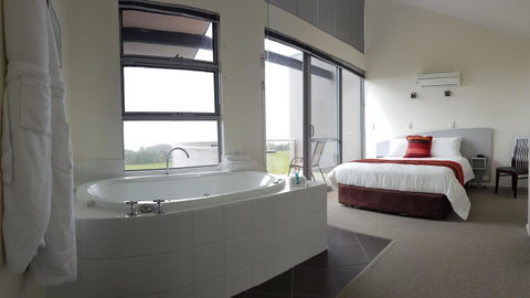 Cosy Corner Sea View Apartments - Mackay Tourism 0