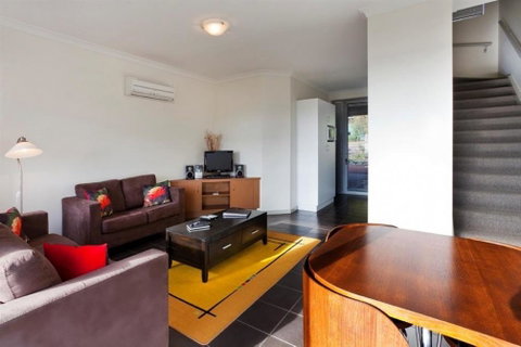 Cosy Corner Sea View Apartments - Mackay Tourism 14