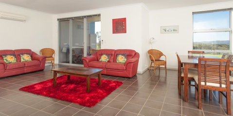 Cosy Corner Sea View Apartments - Mackay Tourism 11