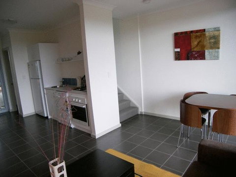 Cosy Corner Sea View Apartments - Mackay Tourism 5