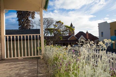 Spencer Cottage - Mackay Tourism 9