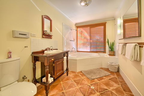 Spencer Suites Albany - Mackay Tourism 7