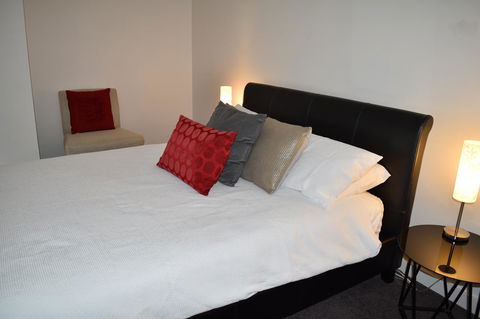 Central Executive Townhouse - Mackay Tourism 3